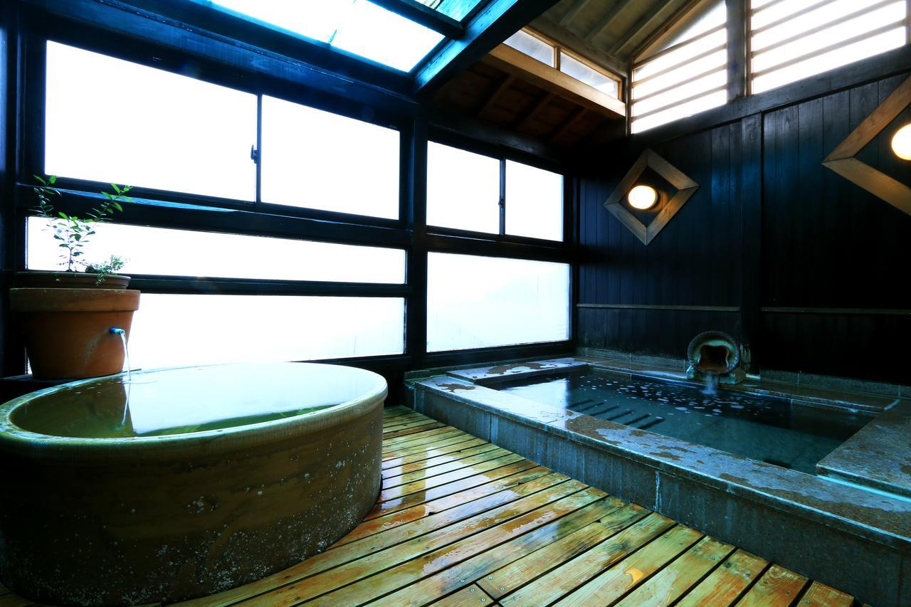 Ryokan Umi No Hana Toyooka  Buitenkant foto
